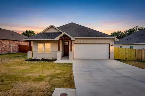 1024 Lake View Rdg, Fort Worth, TX 76108