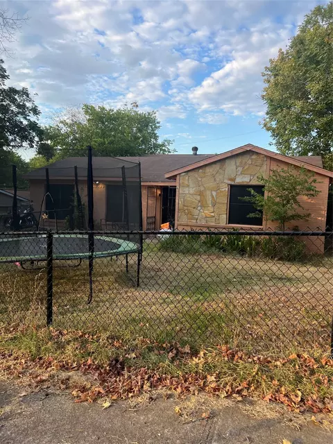 6057 Park Manor Dr, Dallas, TX 75241