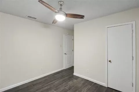 Bedroom - 708 Whitewing Dr, Mesquite, TX 75150 photo 5 of 5