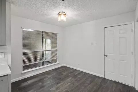 Dining - 708 Whitewing Dr, Mesquite, TX 75150 photo 2 of 2