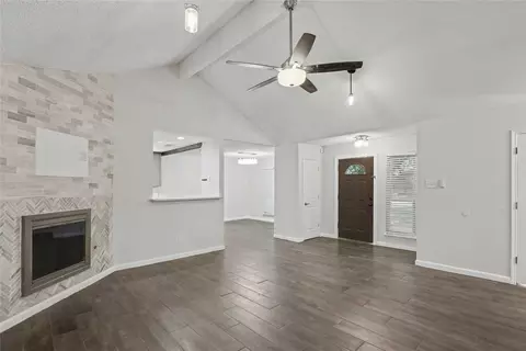 Living - 708 Whitewing Dr, Mesquite, TX 75150 photo 3 of 5