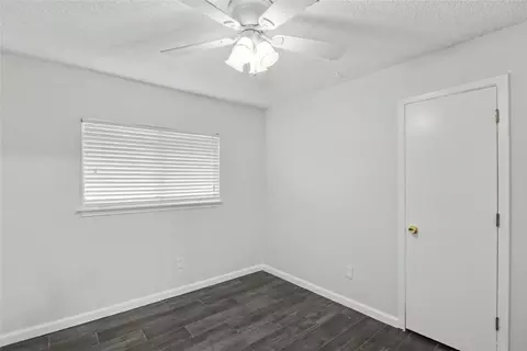 Bedroom - 708 Whitewing Dr, Mesquite, TX 75150 photo 3 of 5