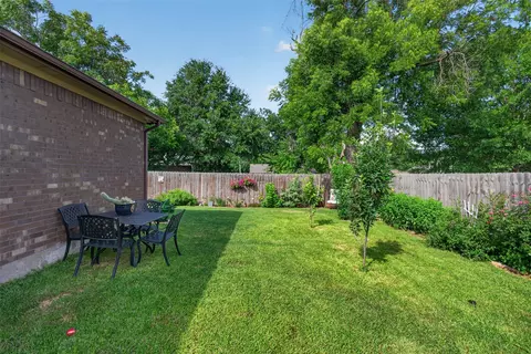 Exterior - 108 Mcanear St, Cleburne, TX 76033 photo 7 of 7