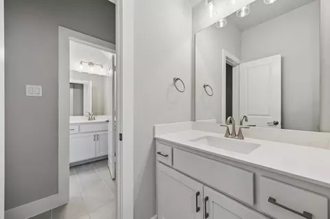 Bath - 2423 Silver Spring Ct, Celina, TX 75009 photo 6 of 6