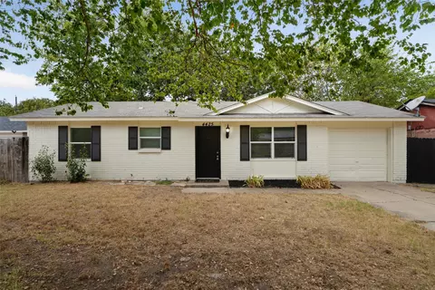 4425 Central Ln, Balch Springs, TX 75180
