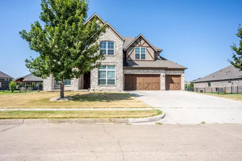 1921 Running Deer Ln, Gunter, TX 75058
