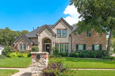 1601 Minnie Ln, Bedford, TX 76022