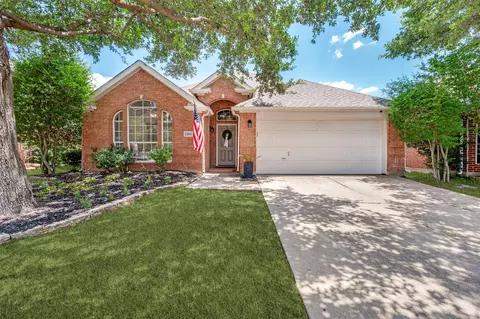 2205 Killarney Dr, Mckinney, TX 75072