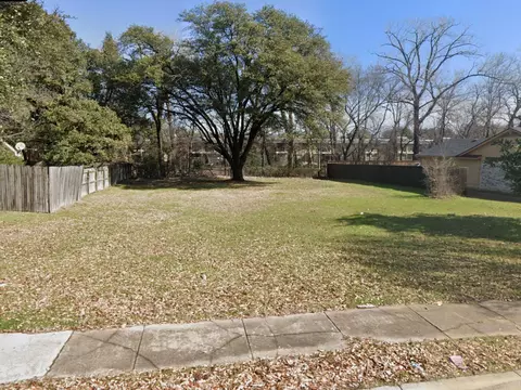 11624 Drummond Dr, Dallas, TX 75228