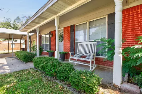 105 Murray St, Joshua, TX 76058
