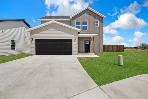 208 Marble Creek Dr, Fort Worth, TX 76131