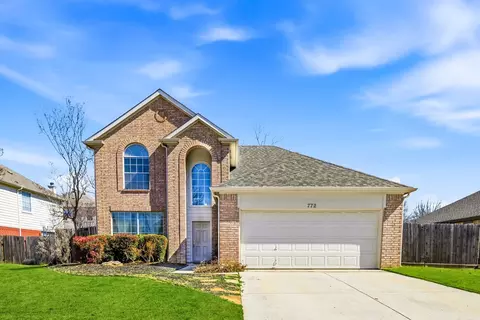 772 Poplar Ct, Lake Dallas, TX 75065
