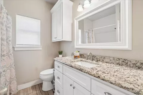 Bath - 109 Springleaf Ln, Mabank, TX 75147 photo 5 of 5