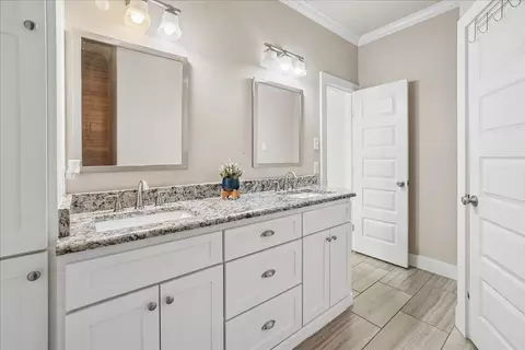Bath - 109 Springleaf Ln, Mabank, TX 75147 photo 3 of 5