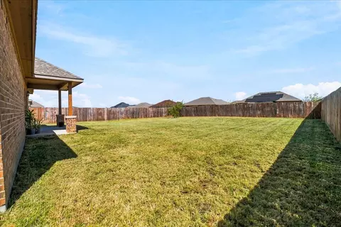 Exterior - 109 Springleaf Ln, Mabank, TX 75147 photo 2 of 3
