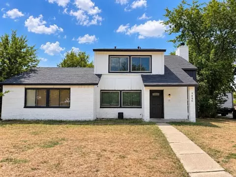 7426 Elderberry Ln, Dallas, TX 75249