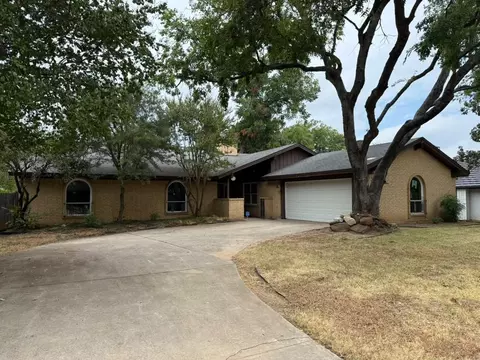7317 Yolanda Dr, Fort Worth, TX 76112