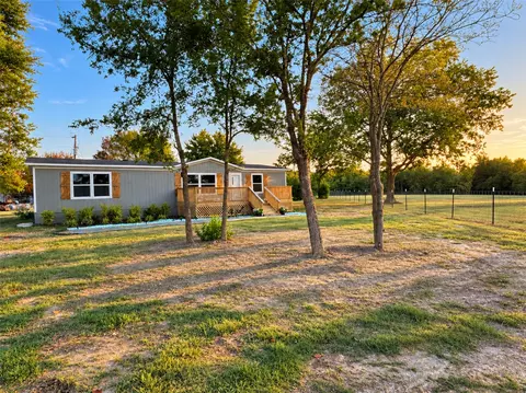 256 County Road 3101, Greenville, TX 75402