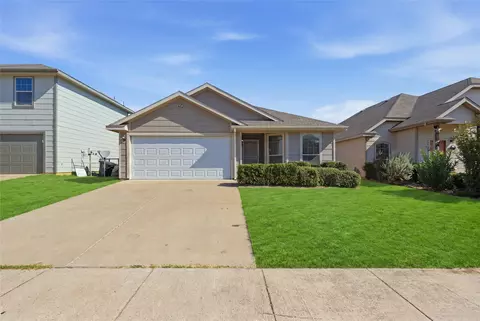 1509 Sierra Estate Trl, Fort Worth, TX 76119