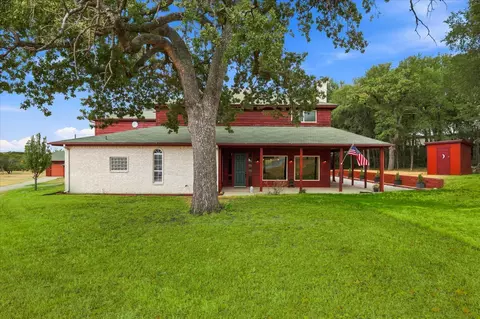 4025 Lake Oaks Cir, Fort Worth, TX 76108