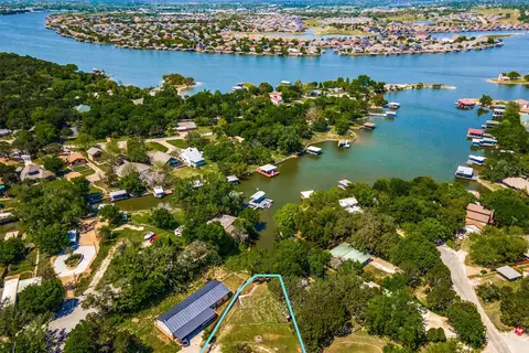 1306 Keechi Trl, Granbury, TX 76048