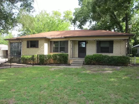 241 E Main St, Van, TX 75790