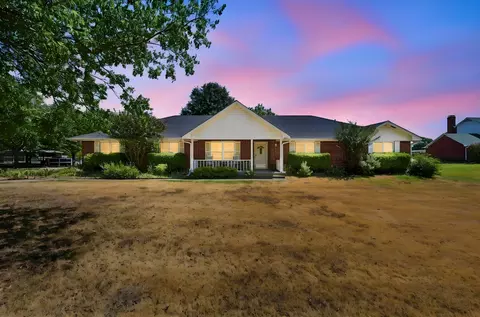 706 Georgetown Rd, Ovilla, TX 75154