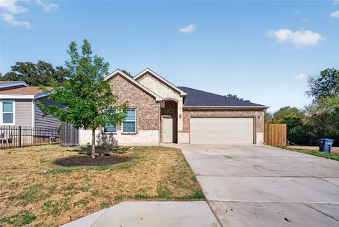 2517 Donalee St, Fort Worth, TX 76105