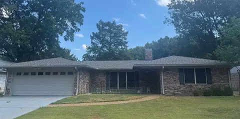 2529 Lakeway Dr, Shreveport, LA 71109