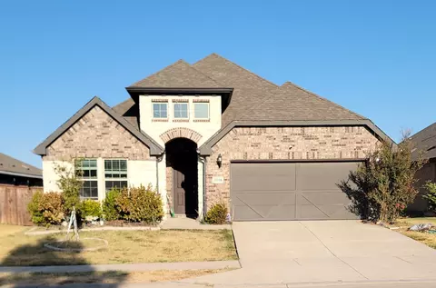 3204 Elk Camp Rd, Aubrey, TX 76227