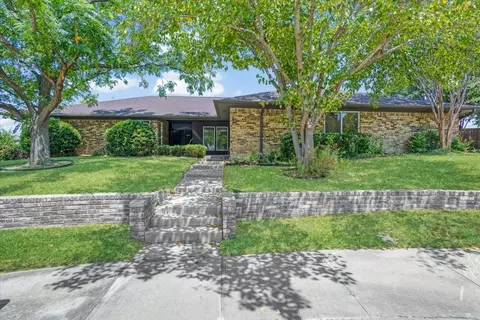 2149 Willow Pl #A & B, Carrollton, TX 75006