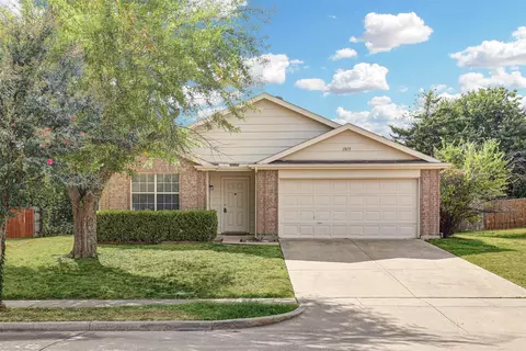 1815 Citadel Dr, Glenn Heights, TX 75154