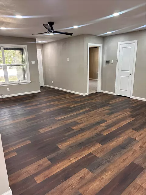 Living - 819 W State St, Terrell, TX 75160 photo 2 of 2