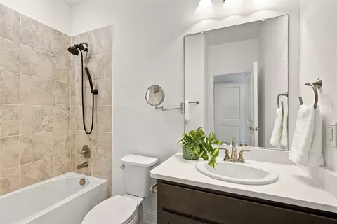 Bath - 848 Baugh Dr, Allen, TX 75013 photo 6 of 7