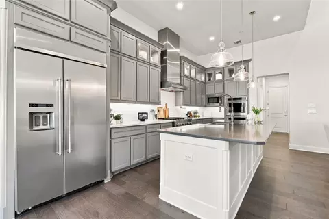 Kitchen - 848 Baugh Dr, Allen, TX 75013 photo 3 of 3