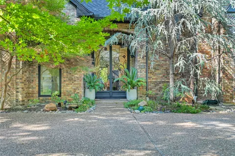 5819 Flintshire Ln, Dallas, TX 75252
