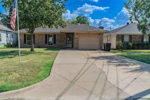 3311 Mitchell St, Greenville, TX 75402