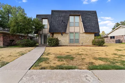 709 Royal Oaks Dr, Garland, TX 75040