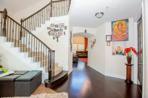 Entry Way - 1002 Nail Ln, Euless, TX 76040 photo 2 of 4