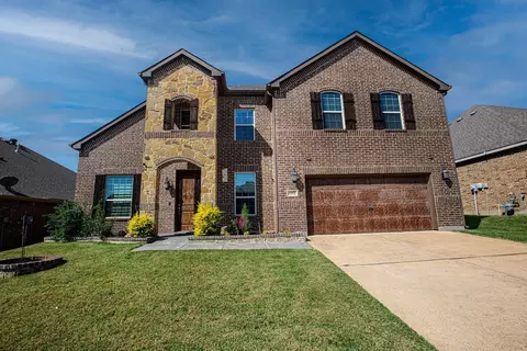 Exterior - 1002 Nail Ln, Euless, TX 76040 photo 2 of 6
