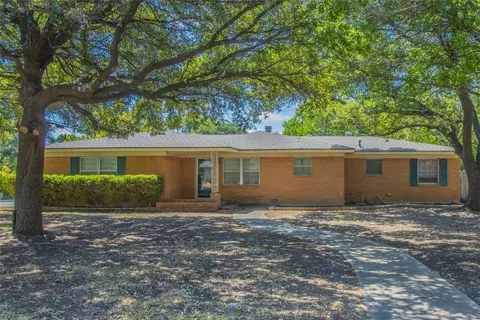 400 Randle Dr, Woodway, TX 76712