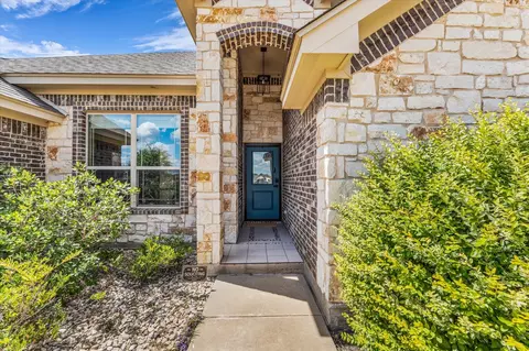 Entry Way - 125 Mini Rd, Lorena, TX 76655 photo 1 of 3