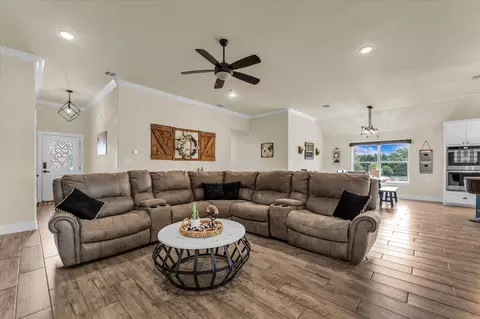 Living - 125 Mini Rd, Lorena, TX 76655 photo 1 of 3