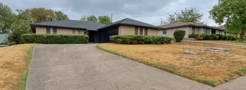 327 Penguin Dr, Dallas, TX 75241