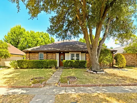 305 Jessica Dr, Garland, TX 75040