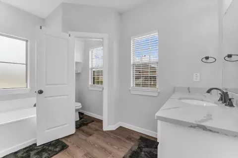 Bath - 128 Sydney Ln, Lorena, TX 76655 photo 3 of 3