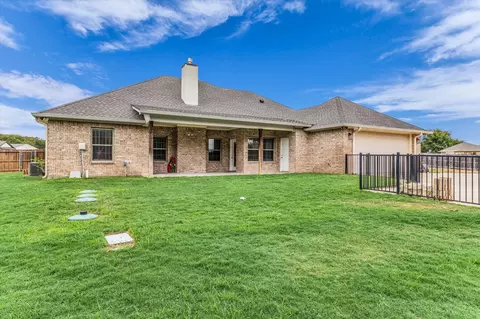 Exterior - 128 Sydney Ln, Lorena, TX 76655 photo 5 of 7