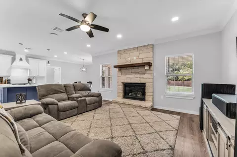 Living - 128 Sydney Ln, Lorena, TX 76655 photo 2 of 2