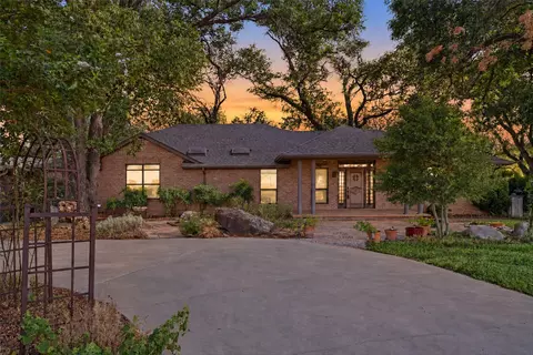 1820 Long Creek Ct, Granbury, TX 76049