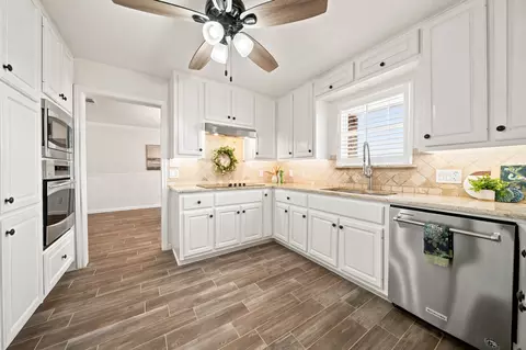 Kitchen - 5112 Old Caufield Ranch Rd, Mcgregor, TX 76657 photo 1 of 1